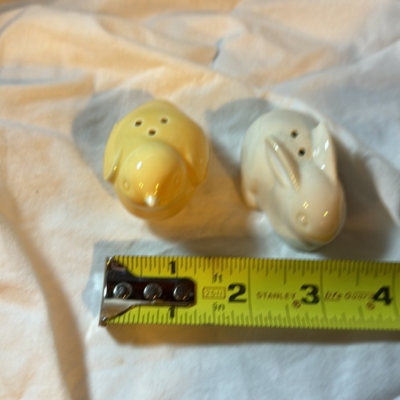 Mini Hallmark Bunny & Bird Salt and Paper Shakers. - no stoppers see pics - Picture 4 of 5